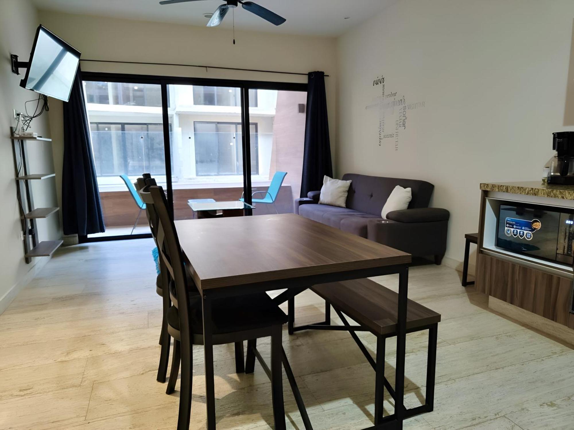 Moderna - King - Piscina - 5ta Av - Playa Apartamento